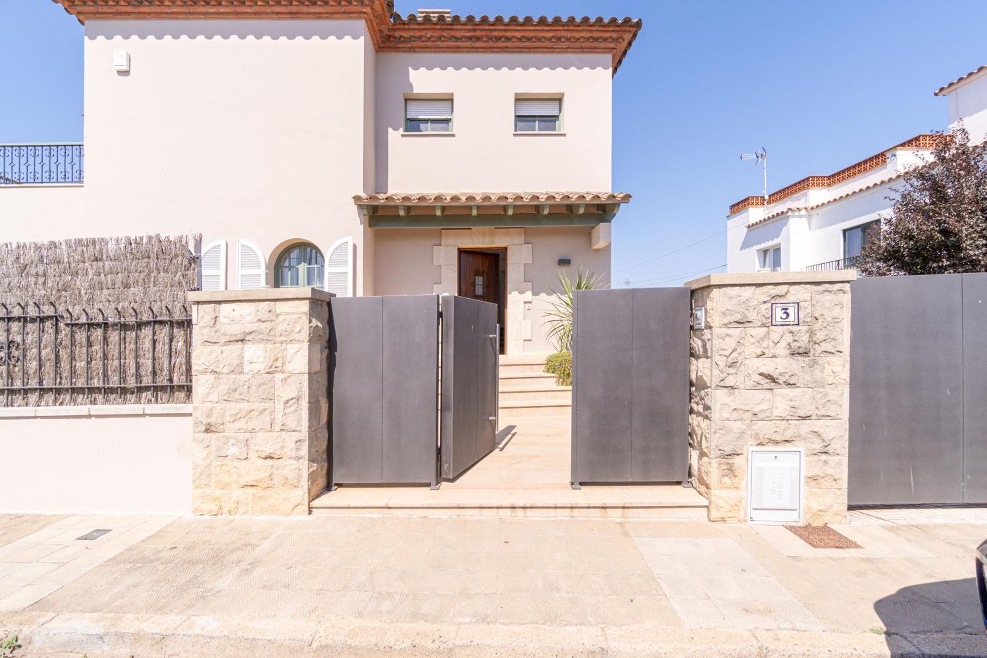Villa Harmony House Roses Exterior foto